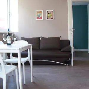 Apartmenthouse - Am Goerlitzer Park Berlijn